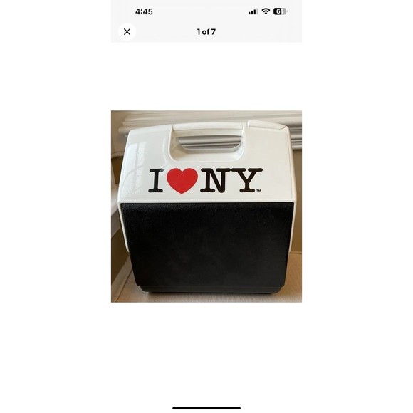 Igloo Cooler “I LOVE NY”  All over Logo Playmate Pal Cooler 7 QT Never Used - Picture 1 of 7